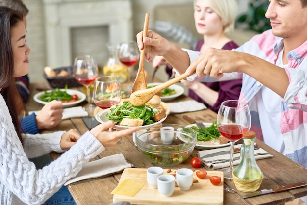 Amis, rassemblement, dîner, table