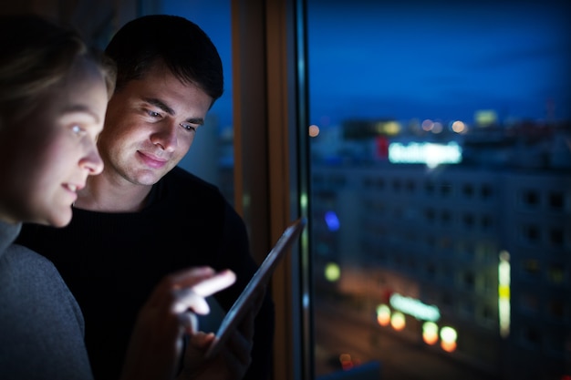 Amis avec Tablet PC par la fenêtre