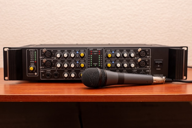 Amplificateur musique microphone studio audio