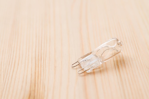 Ampoules LED sur fond de bois libre