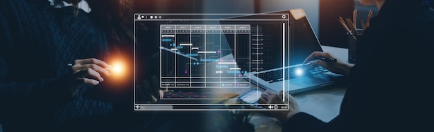 Analyste travaillant avec un ordinateur dans Business Analytics et Data Management System pour créer un rapport avec des indicateurs de performance clés et des mesures connectés à la base de données Stratégie d'entreprise pour les opérations financières marketing des ventes