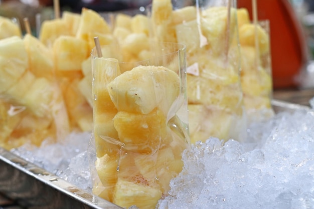 ananas au street food