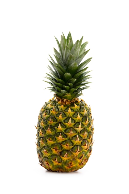 Ananas isolé sur un blanc