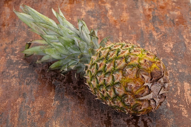 Ananas mûr frais