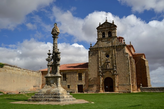 Ancien ermitage dédié à san saturio à soria