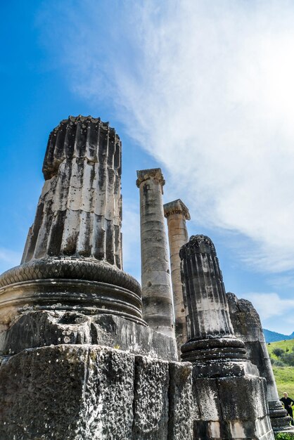 Photo ancien lieu de tourisme historique sardes artemis