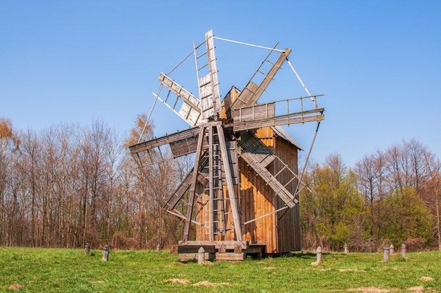 Un ancien moulin en Biélorussie Europe de l'Est