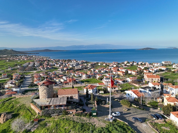 Ancien moulin à vent sur l'île de Cunda en Turquie