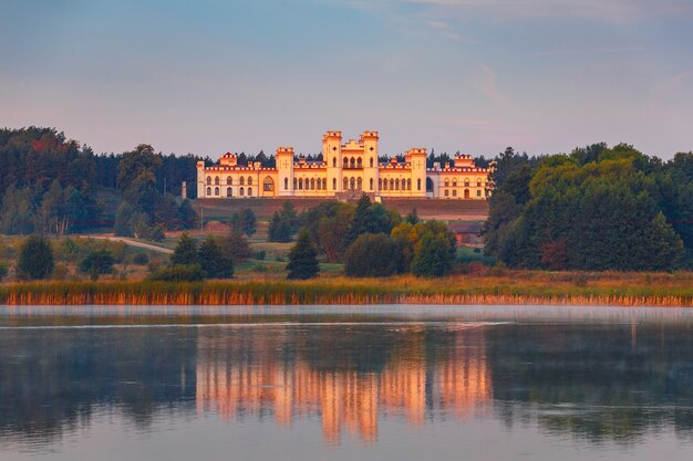 Photo ancien palais de kosava, biélorussie