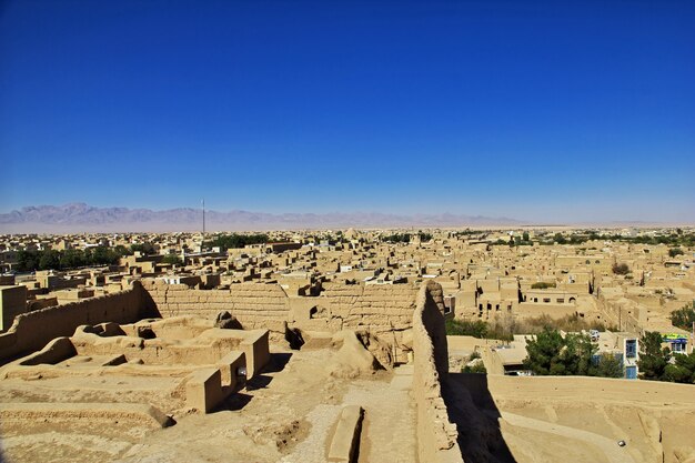 Ancienne citadelle de Meybod en Iran