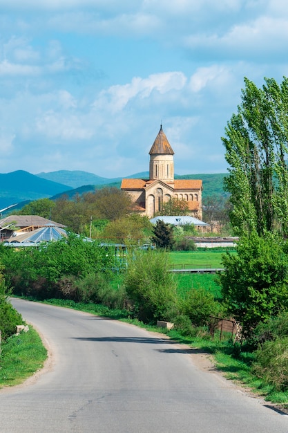 Ancienne église orthodoxe du village Samtavisi. Géorgie, architecture