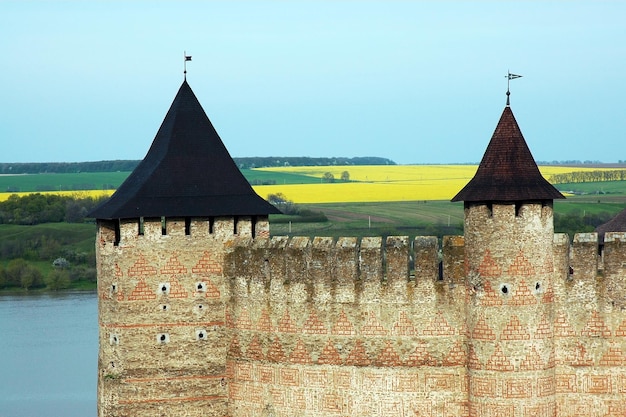 Photo ancienne forteresse dans la région de hotyn chernivtsi ukraine