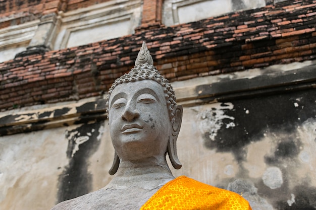 Ancienne statue de Bouddha