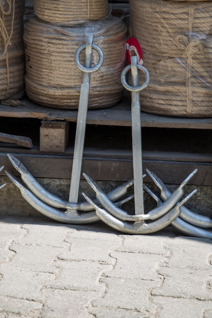 Photo ancre en métal pour petits bateaux