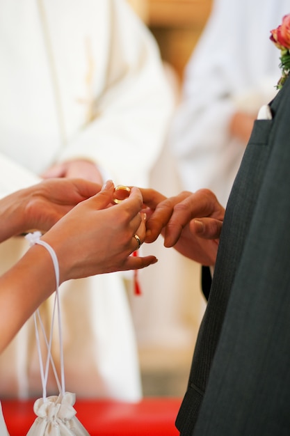 Anneau de mariée pour marié en mariage