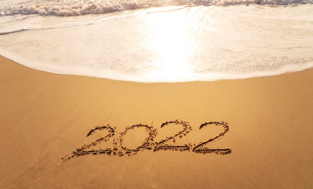 années 2022 début de la grande année et détente à la plage ensoleillée