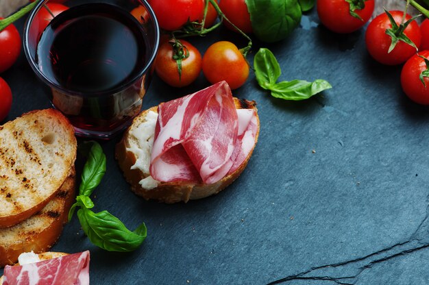 Antipasto italien traditionnel