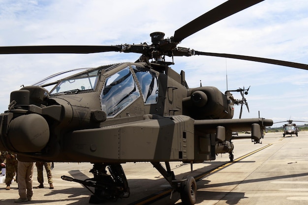 un apache ah-64