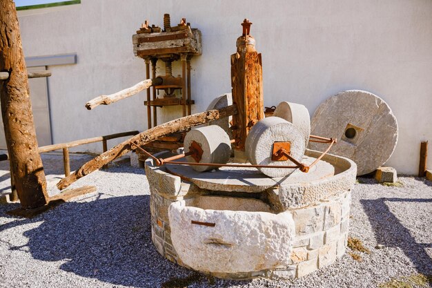 Appareil grec ancien pour l'extraction de l'huile d'olive