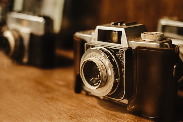Photo appareil photo argentique vintage et ancien