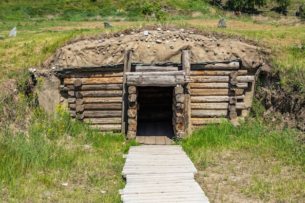 Appareil photo Pogrebnaya grand monticule funéraire scythe. Russie, Sibérie, Altaï.