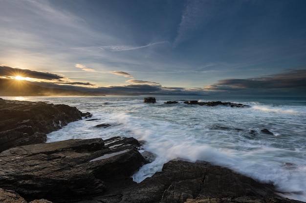 Un après-midi sur la côte cantabrique avec paysages, faune et vagues !