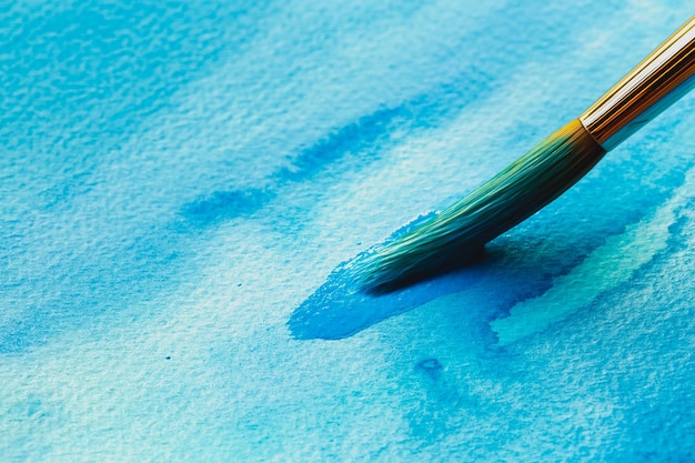 Aquarelle abstraite peinte à la main Fond humide coloré avec des pinceaux sur papier Texture aquarelle pour fond d'écran créatif ou travail d'art de conception Tons de couleurs pastel