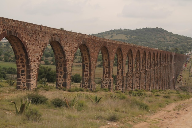 Photo l'aqueduc du père tembleque au coucher du soleil