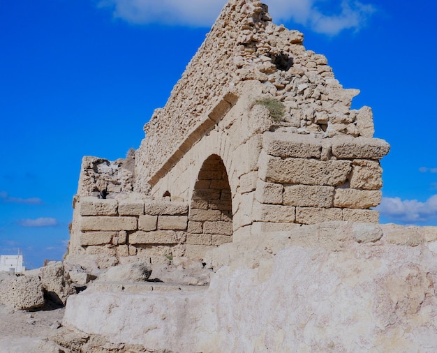 L'aqueduc romain de Césarée, en Israël