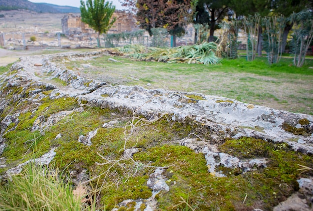 Aqueduc Sur Le Territoire De La Cité Antique De Hiérapolis.