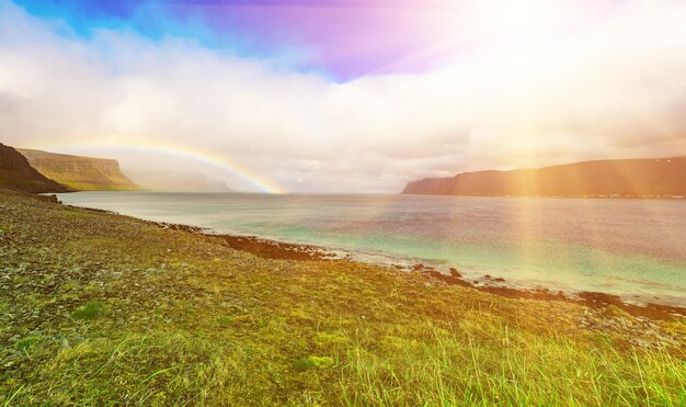 Arc-en-ciel en Islande