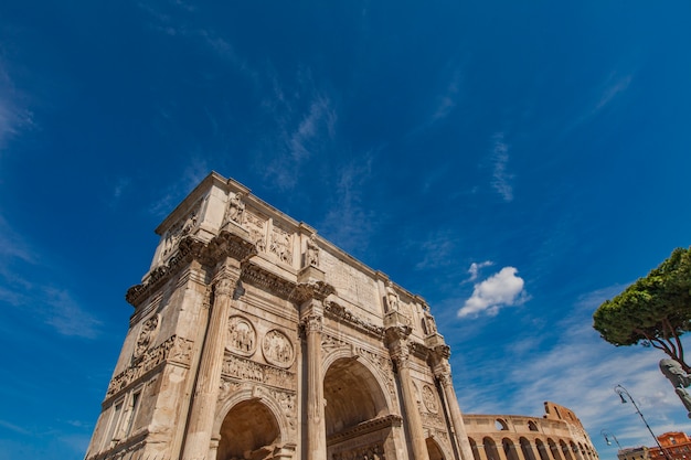 Arc de Constantin à Rome