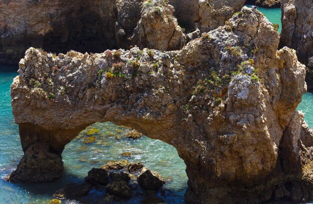 Arche rocheuse de Ponta da Piedade (Lagos, Algarve, Portugal).