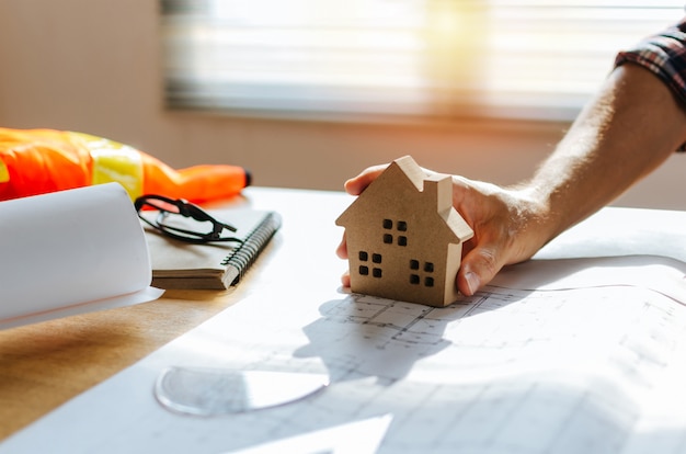 Architecte professionnel, ingénieur ou ouvrier d&#39;intérieur