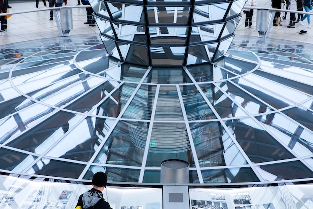 Architecture d'art en spirale du Reichstag à Berlin, Allemagne