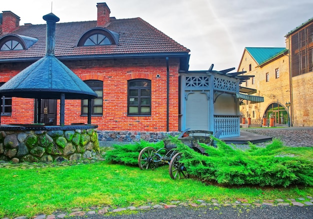 Architecture de bâtiments à Belmontas, parc régional de Pavilniai près de Vilnius, Lituanie