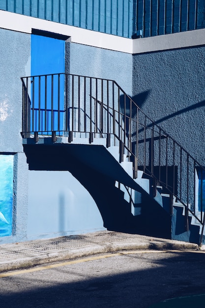 architecture d&#39;escaliers dans la rue