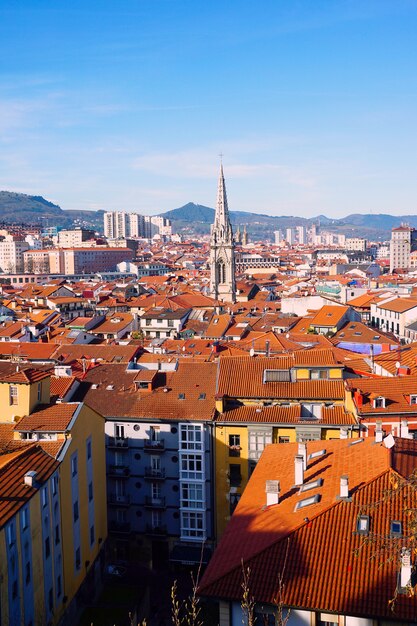 Architecture de maisons et bâtiments dans la ville de Bilbao, en Espagne