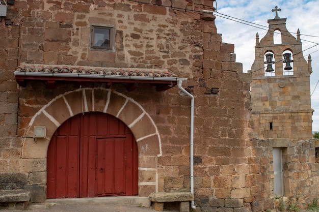 Architecture romane et religieuse de Cantabrie.