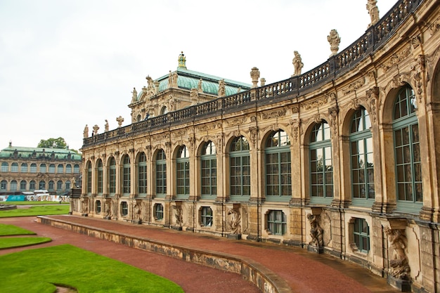 L'architecture saxonne à Dresde Saxon Palace Zwinger un lieu touristique populaire