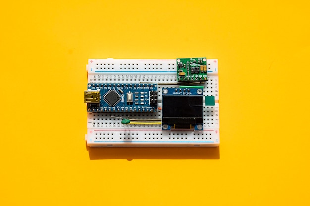 Arduino. Cours de codage robotique. capteurs de circuits électroniques