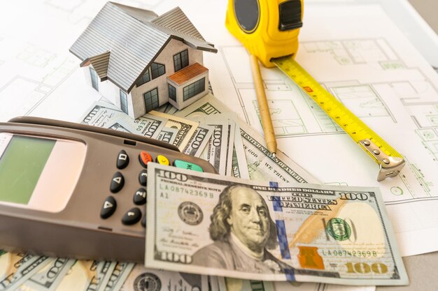 L'argent Dans Le Contexte De L'aménagement De La Maison. Salaire Pour Les Constructeurs. Postes Vacants Pour Les Constructeurs. Formation Aux Métiers Du Bâtiment.