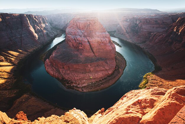 Arizona horseshoe bend dans le grand canyon lever du soleil à horseshoe bend dans le parc national du grand canyon