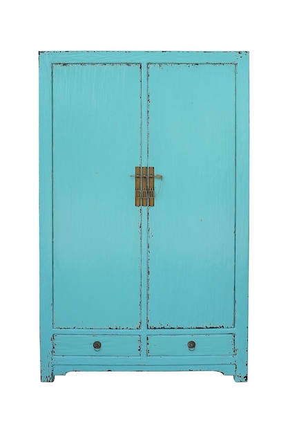 Armoire de garde-robe rustique profonde bleu solated sur fond blanc.