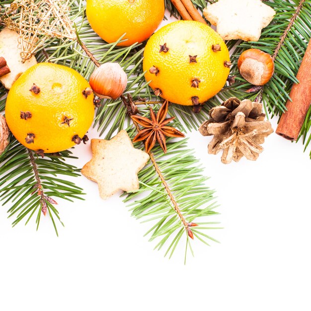 Arôme de Noël - sapin, mandarines et épices