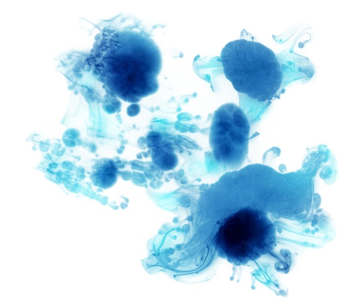 Photo arrière-plan d'aquarelle bleu éclaboussé abstrait png transparent