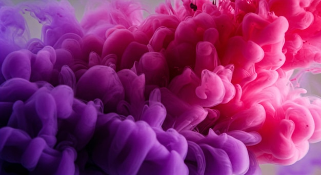 Arrière-plan du nuage d'encre rose et violette
