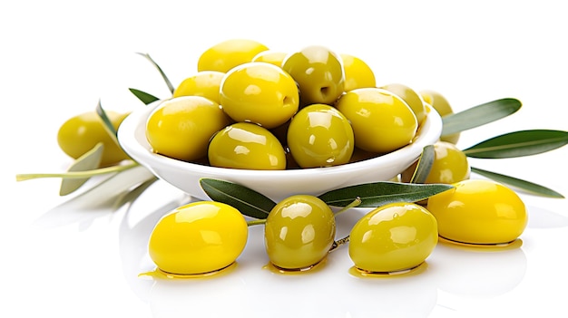 Arrière-plan flottant d'olives et d'huile d'olive