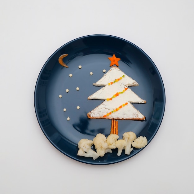 Art alimentaire créatif d'arbre de Noël comestible