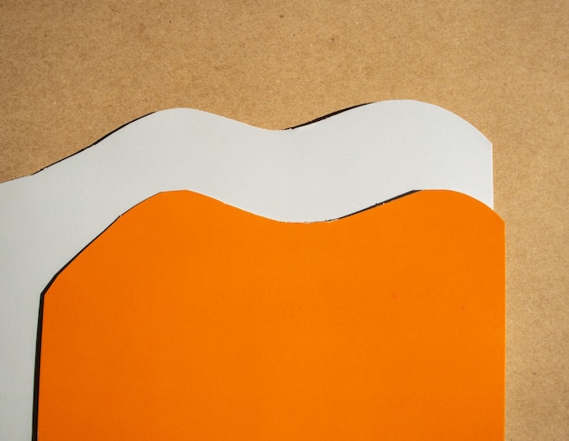 Art conceptuel de l'artisanat en papier design montagnes collines vagues Coupure maison de modèle de papier de couleur place pour le texte